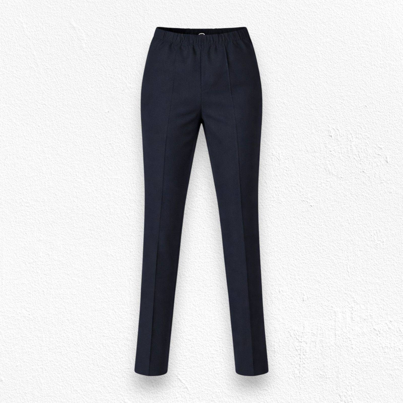 Aritzia Aritzia Black Pull On Skinny Pants Size Small Size 27" / US 4 / IT 40 - 1 Thumbnail