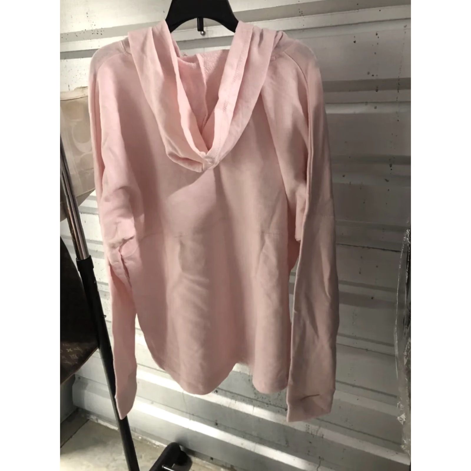 Vintage VINTAGE Ouray Sportswear Pink Hoodie The Lodge Est.1991 Women L Pullover Activewear Shirt/Hoody Womens (adjusted to fit rules) Size L / US 10 / IT 46 - 2 Thumbnail