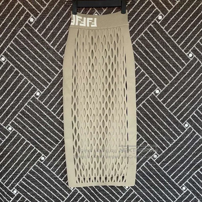 Fendi Fendi Solid color layered mesh pencil casual long skirt Size 25" / US 0 / IT 36 - 1 Thumbnail