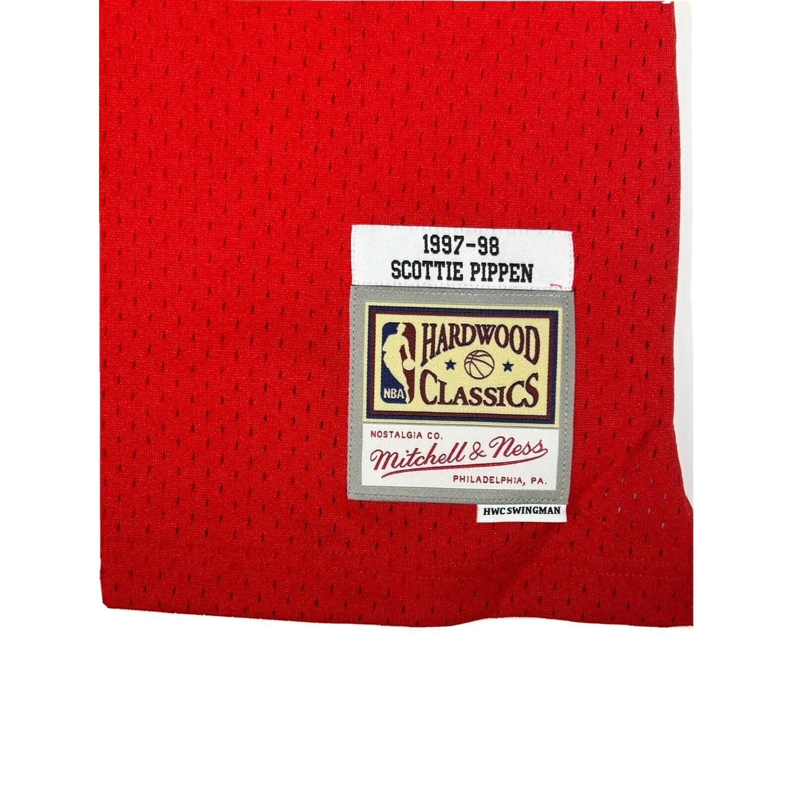 Mitchell & Ness Mitchell & Ness Chicago Bulls Scottie Pippen #33 97-98 Size US XL / EU 56 / 4 - 3 Thumbnail