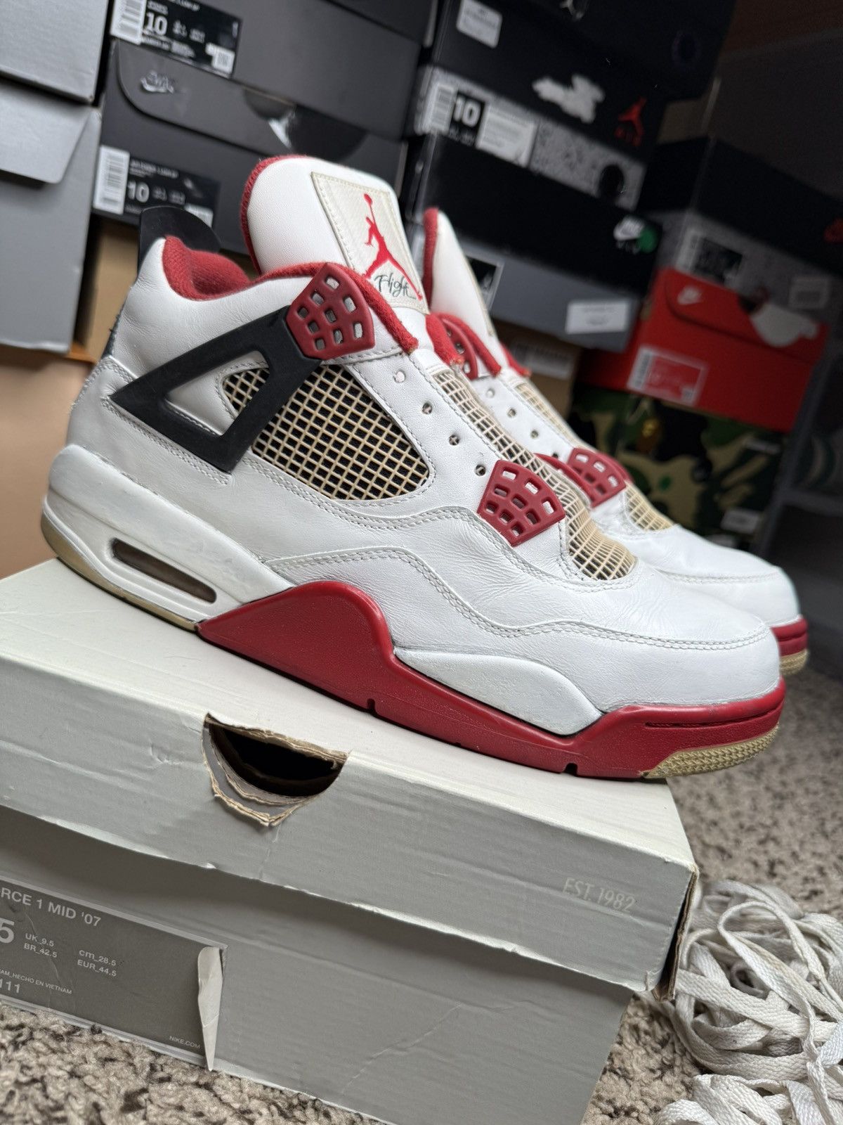 Nike 2012 Jordan Fire Red 4s Size US 10 / EU 43 - 3 Thumbnail