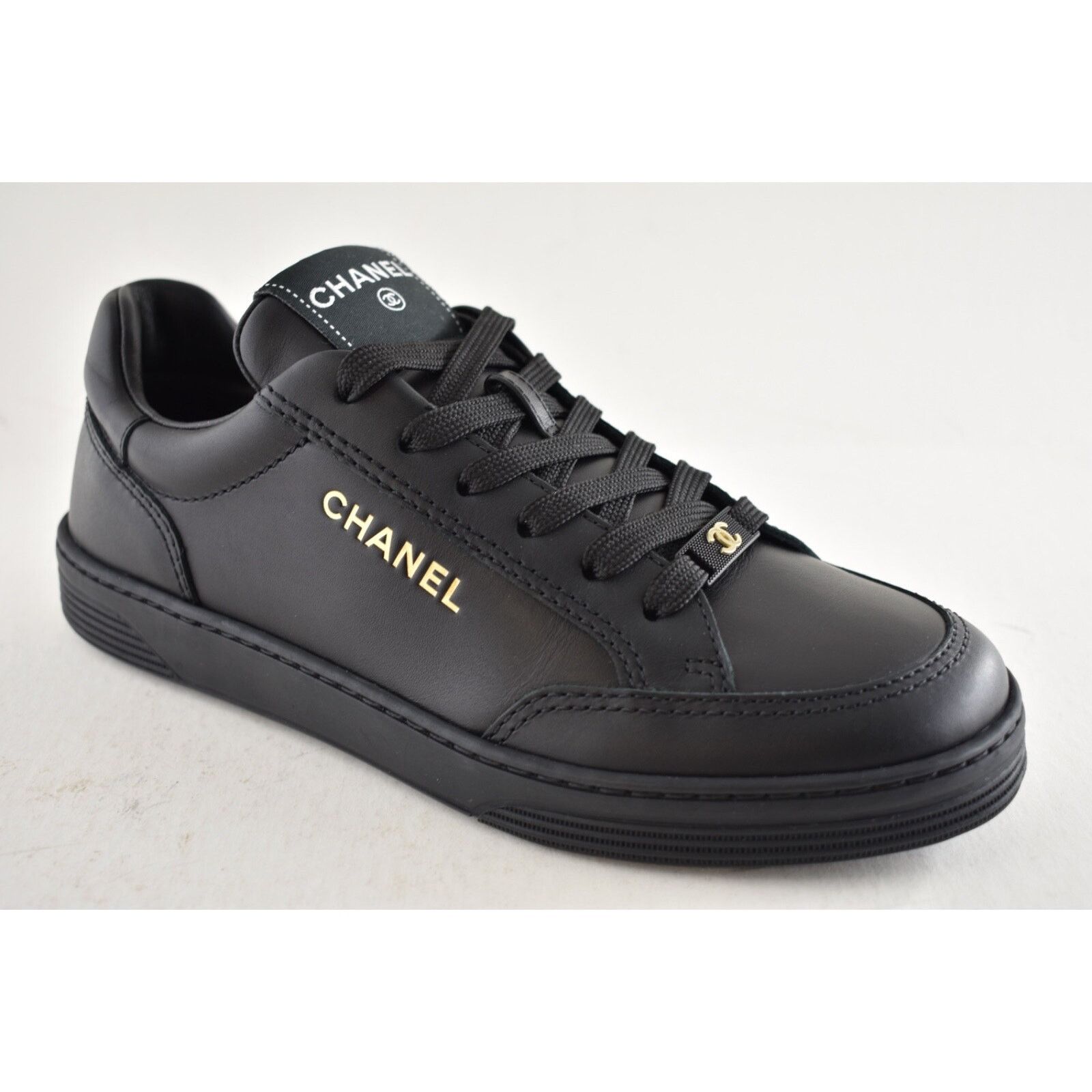 Chanel Chanel 23A Calfskin Leather CC Logo Flat Runner Sneaker 38 Size US 8 / IT 38 - 3 Thumbnail