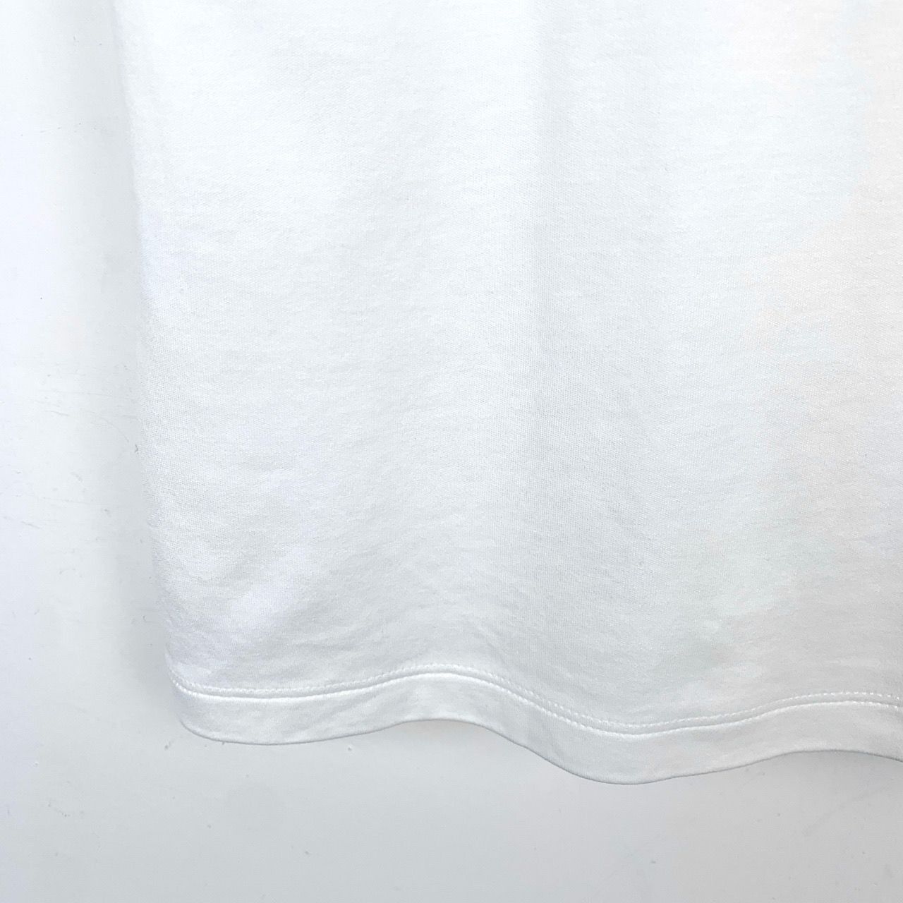 Louis Vuitton Louis Vuitton White T-Shirt With Trunks & Bags Logo Print Ma Size US M / EU 48-50 / 2 - 5 Thumbnail