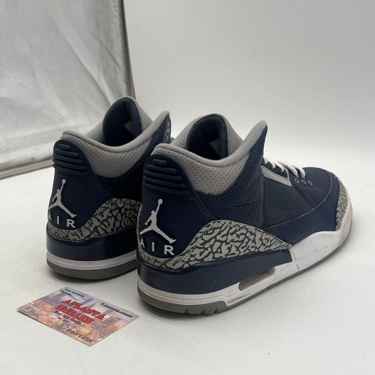 Jordan Brand Air Jordan 3 Georgetown Size US 10 / EU 43 - 5 Thumbnail