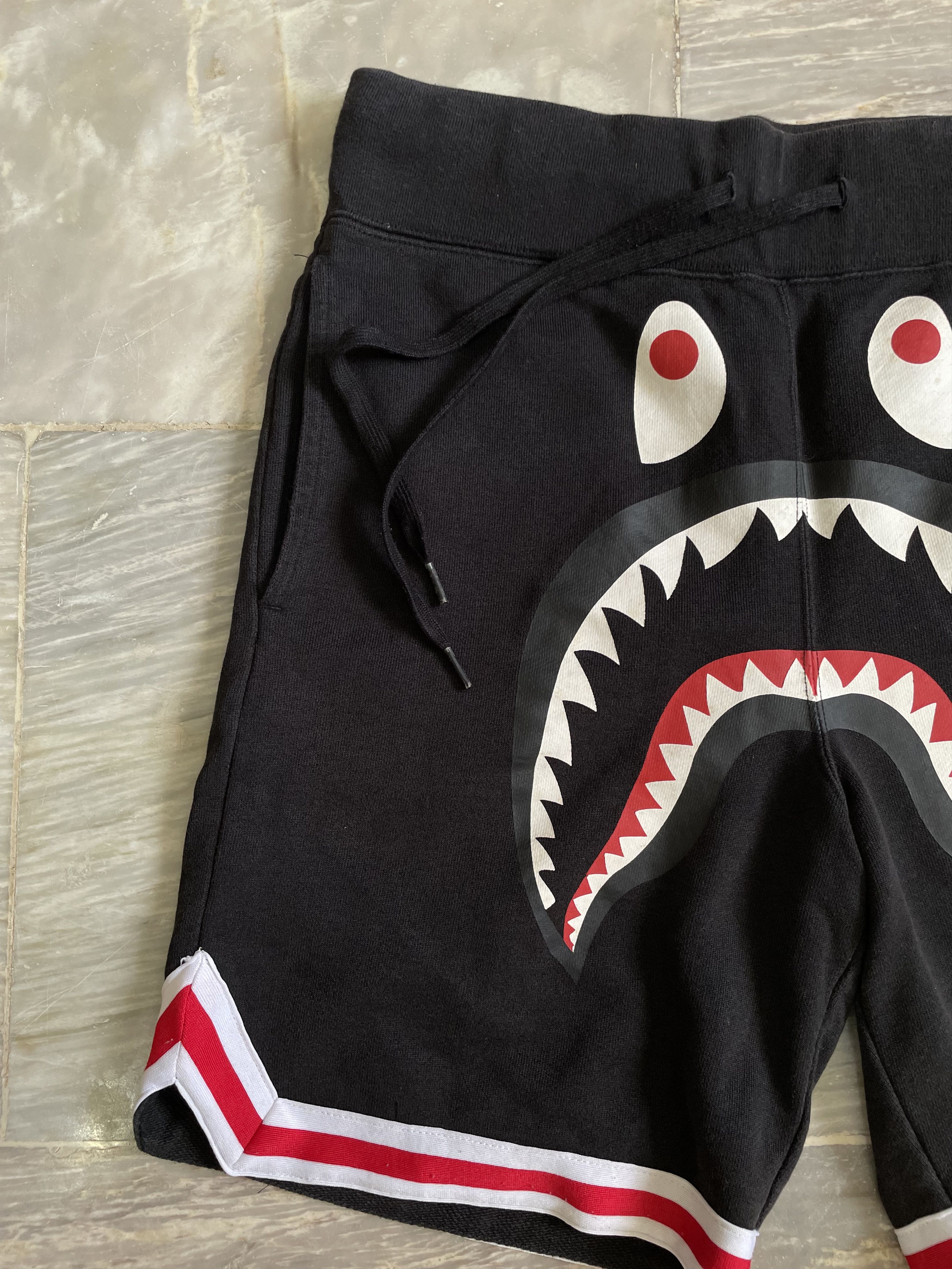 Bape A bathing ape shark basketball short Size US 28 / EU 44 - 2 Thumbnail