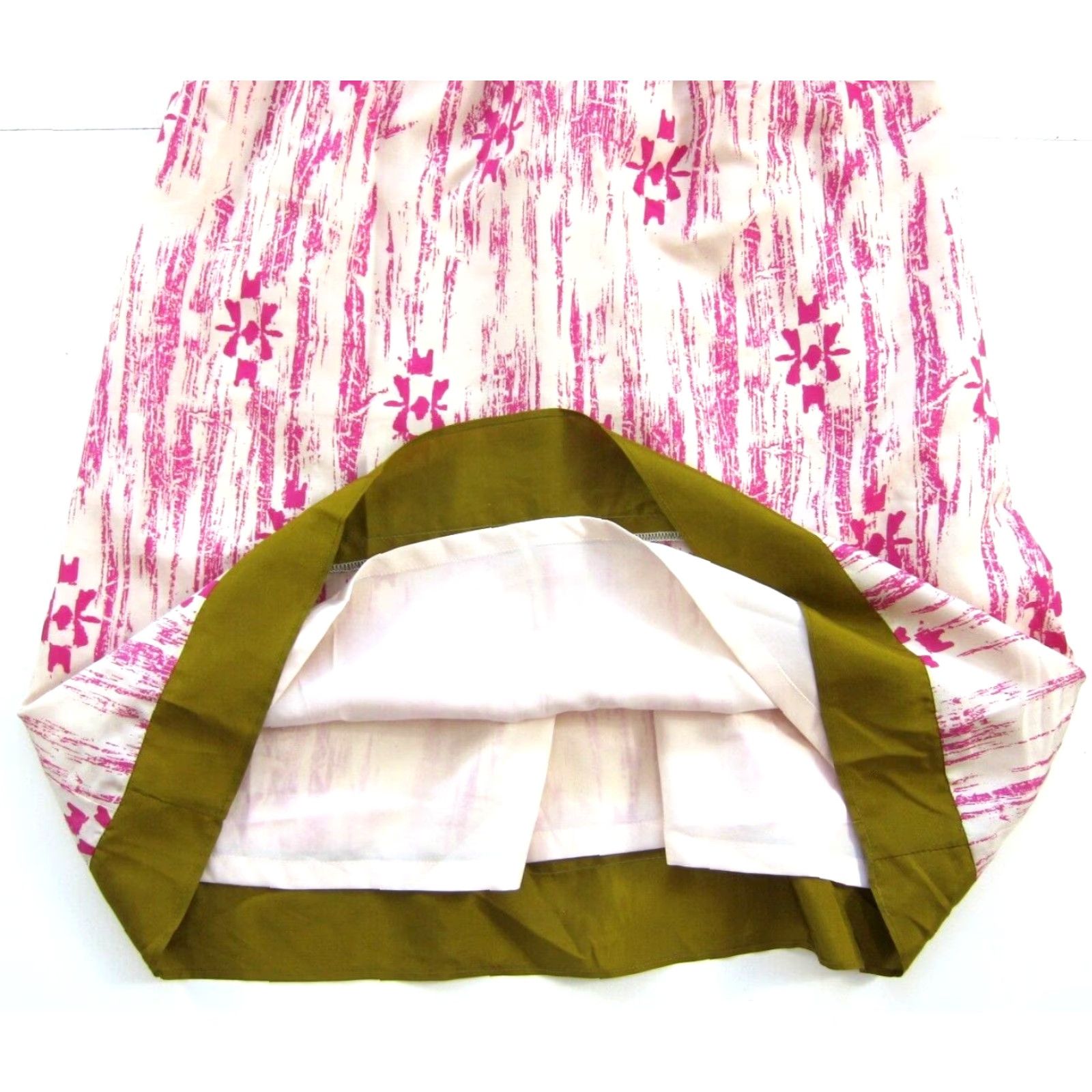 Ann Taylor Ann Taylor Loft 100% Silk Pink V-Neck Tank Sun Dress Dress Sun Dress Size 0 Womens Silk Batik Sleeveless Knee Length Size XS / US 0-2 / IT 36-38 - 7 Thumbnail