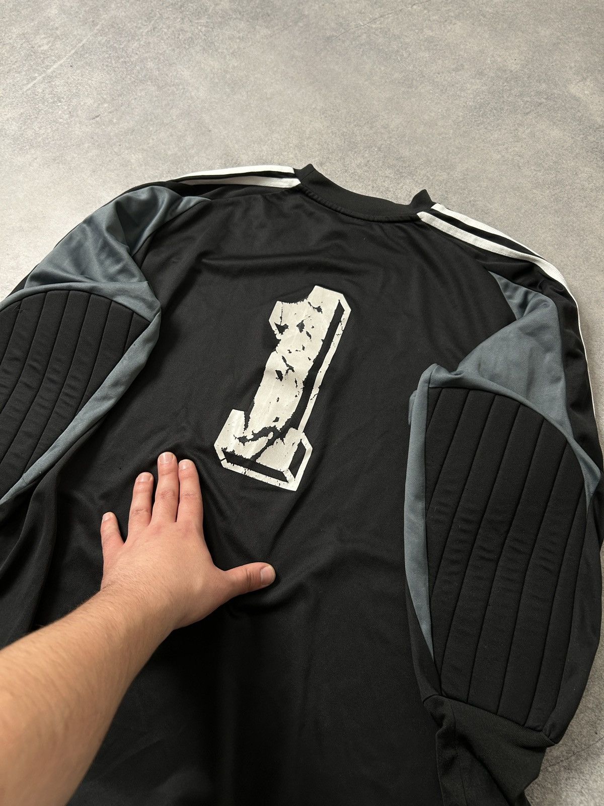 Adidas Vintage Adidas Goalkeeper Y2k long-sleeved jersey mens Size US XL / EU 56 / 4 - 4 Thumbnail