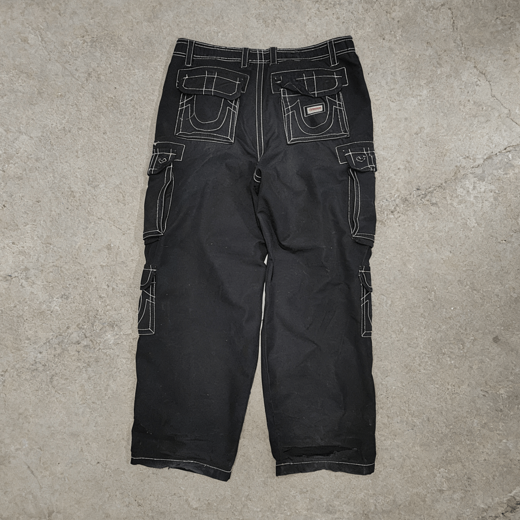 True Religion true religion baggy pockets cargo pants Size US 38 / EU 54 - 2 Thumbnail
