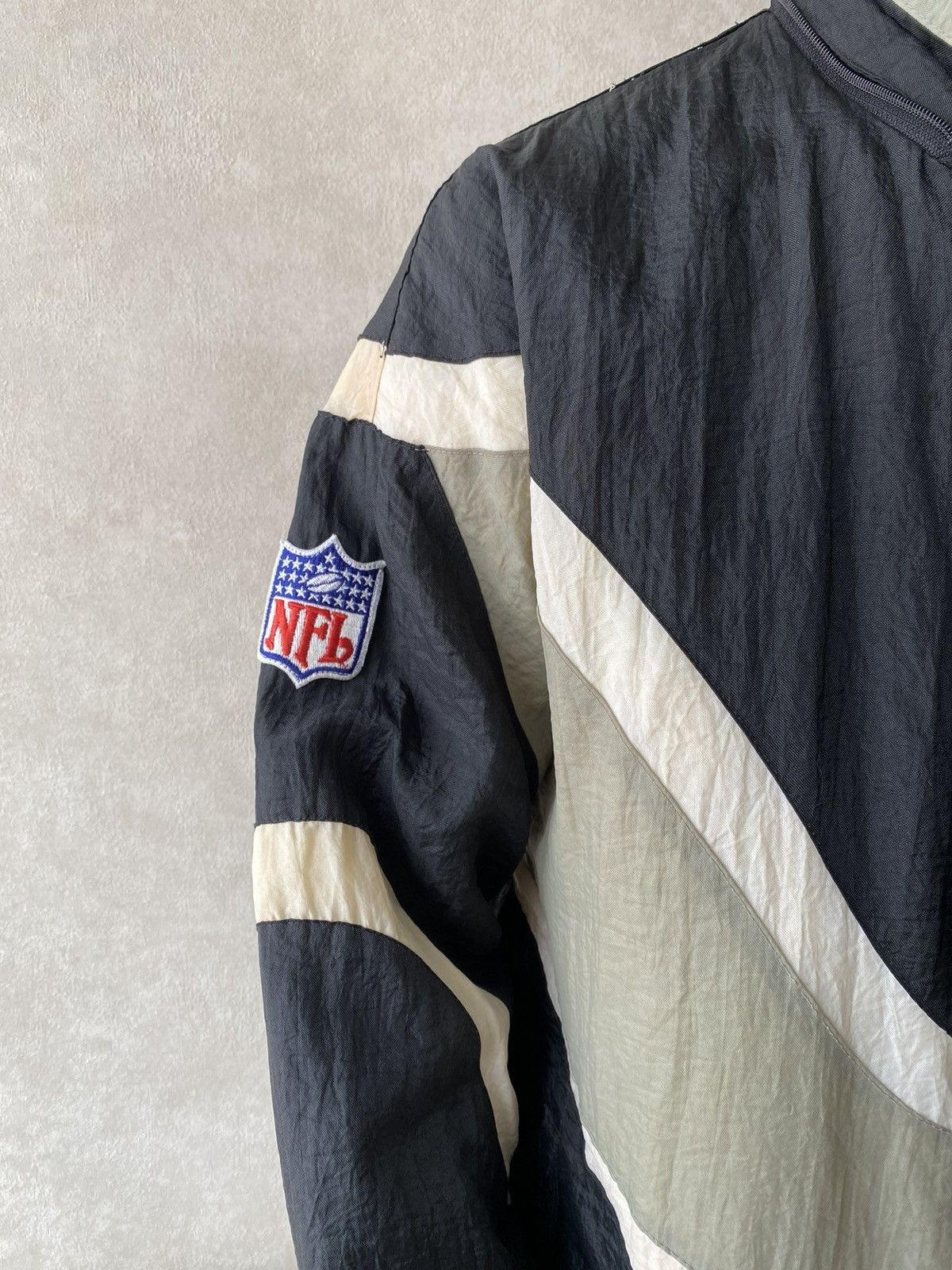 NFL Oakland Raiders 90'S Apex One Full zip Proline Bomber Jacket Size US M / EU 48-50 / 2 - 5 Thumbnail