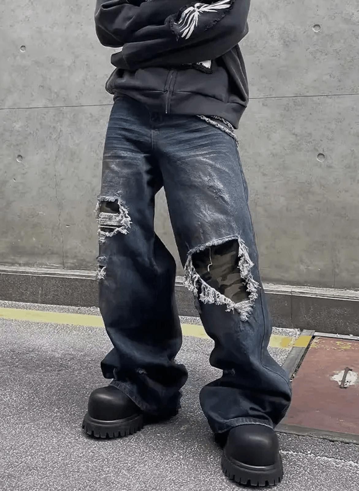 Camo Patch Hole Wide Leg Jeans