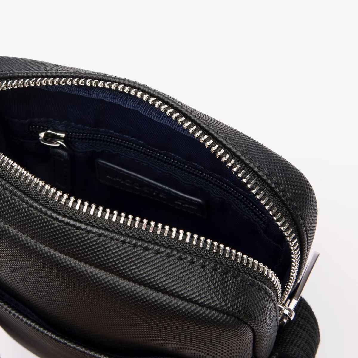 Lacoste LACOSTE CLASSIC PIQUÉ EFFECT SATCHEL Size ONE SIZE - 10 Thumbnail