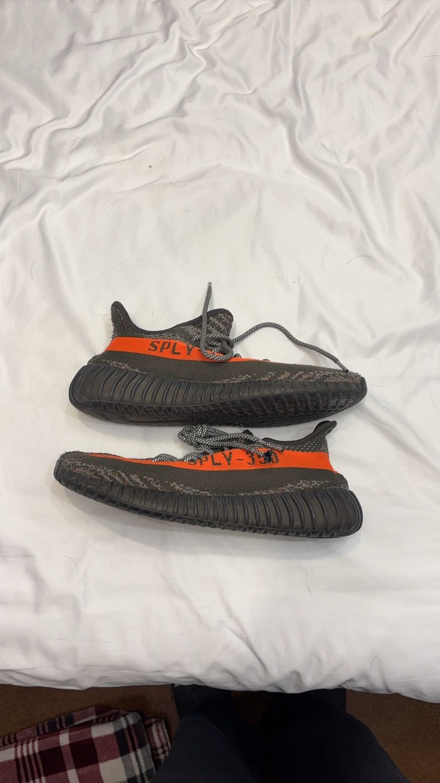 Adidas YZY 350 Carbon Beluga Size US 10 / EU 43 - 5 Thumbnail