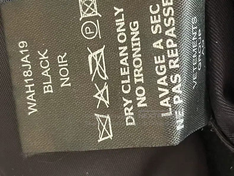 Vetements VETEMENTS Black Short Padded Coat Jacket Size US XS / EU 42 / 0 - 8 Thumbnail