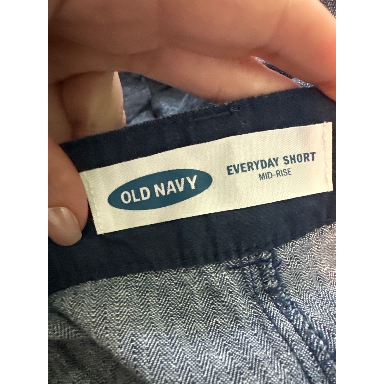 Old Navy Old Navy blue chambray mid rise shorts size 8 Size 30" / US 8 / IT 44 - 3 Thumbnail