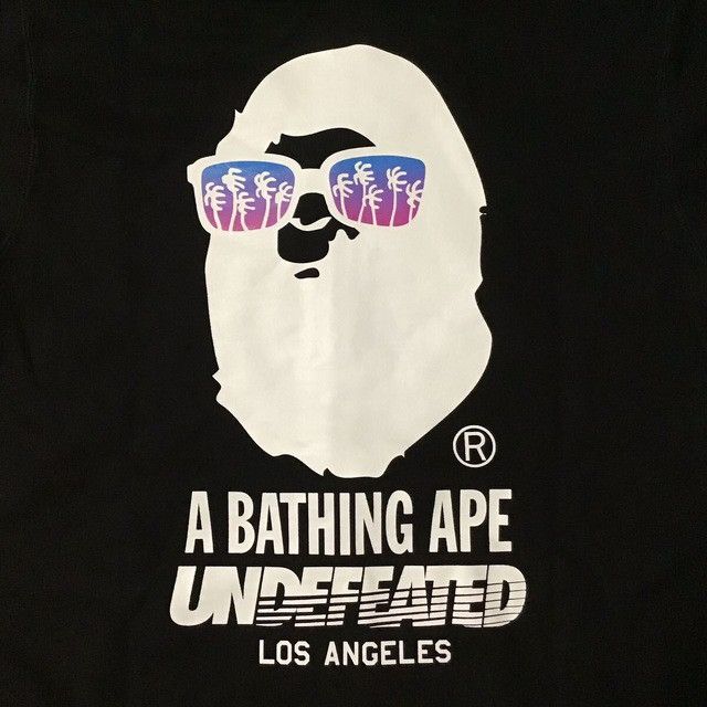 Bape × Undefeated Undefeated × BAPE HEAD LOGO full zip hoodie a bathing ape Size US L / EU 52-54 / 3 - 5 Thumbnail