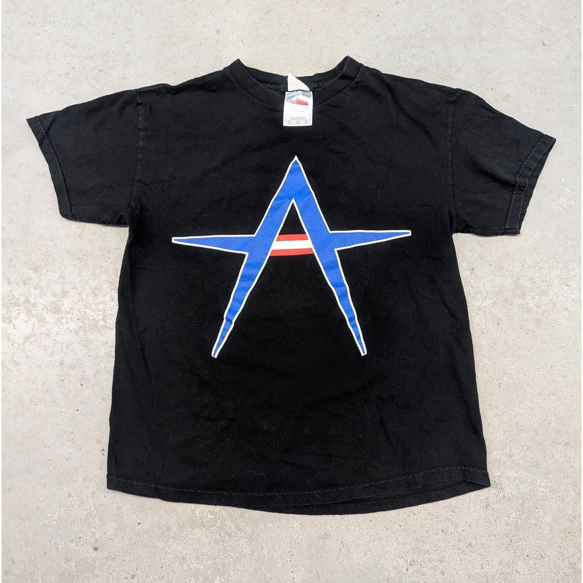 Vintage × WWE 2005 WWE WrestleMania 21 America Needs a Hero youth t-shirt Size US M / EU 48-50 / 2 - 3 Thumbnail