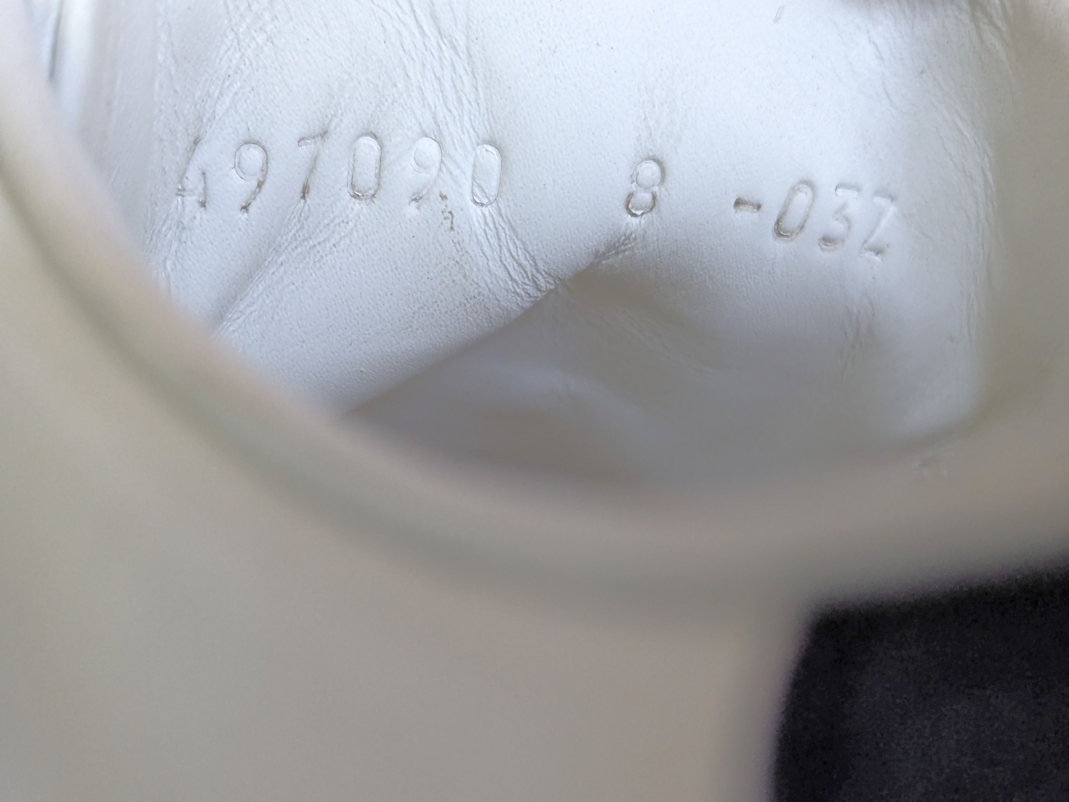Gucci Gucci Ace Sneakers Loved 8.5 White Low Tops Leather Size US 8.5 / EU 41-42 - 5 Thumbnail