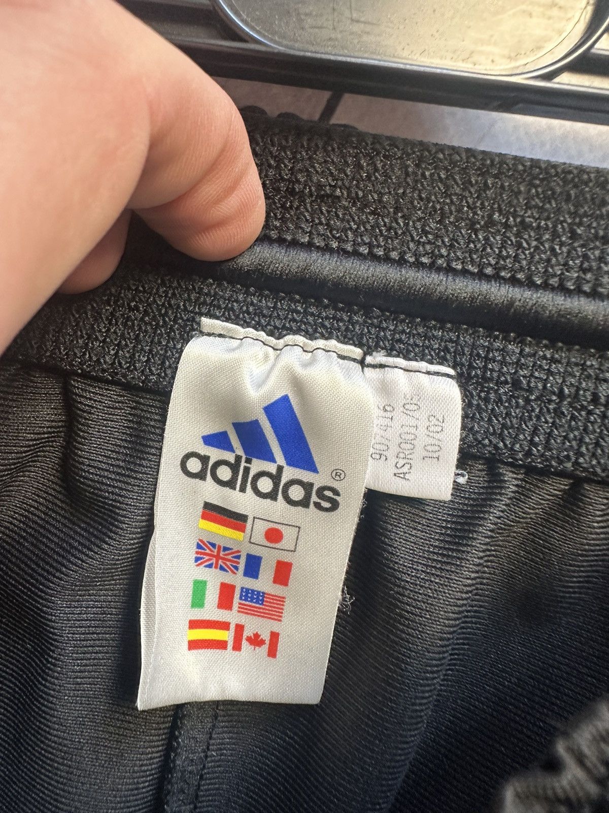 Adidas × Vintage Vintage adidas new Castle United soccer shorts size S Size US 30 / EU 46 - 4 Thumbnail