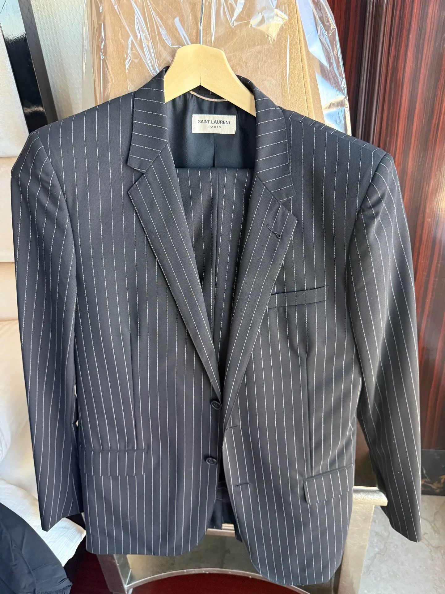 Saint Laurent Paris Saint Laurent Dark Gray Pinstripe Suit Size US S / EU 44-46 / 1 - 1 Thumbnail