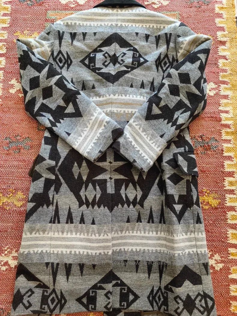 RRL Ralph Lauren RRL Ralph Lauren Navao Totem Double-Buttoned Medium-Length Size US M / EU 48-50 / 2 - 2 Thumbnail