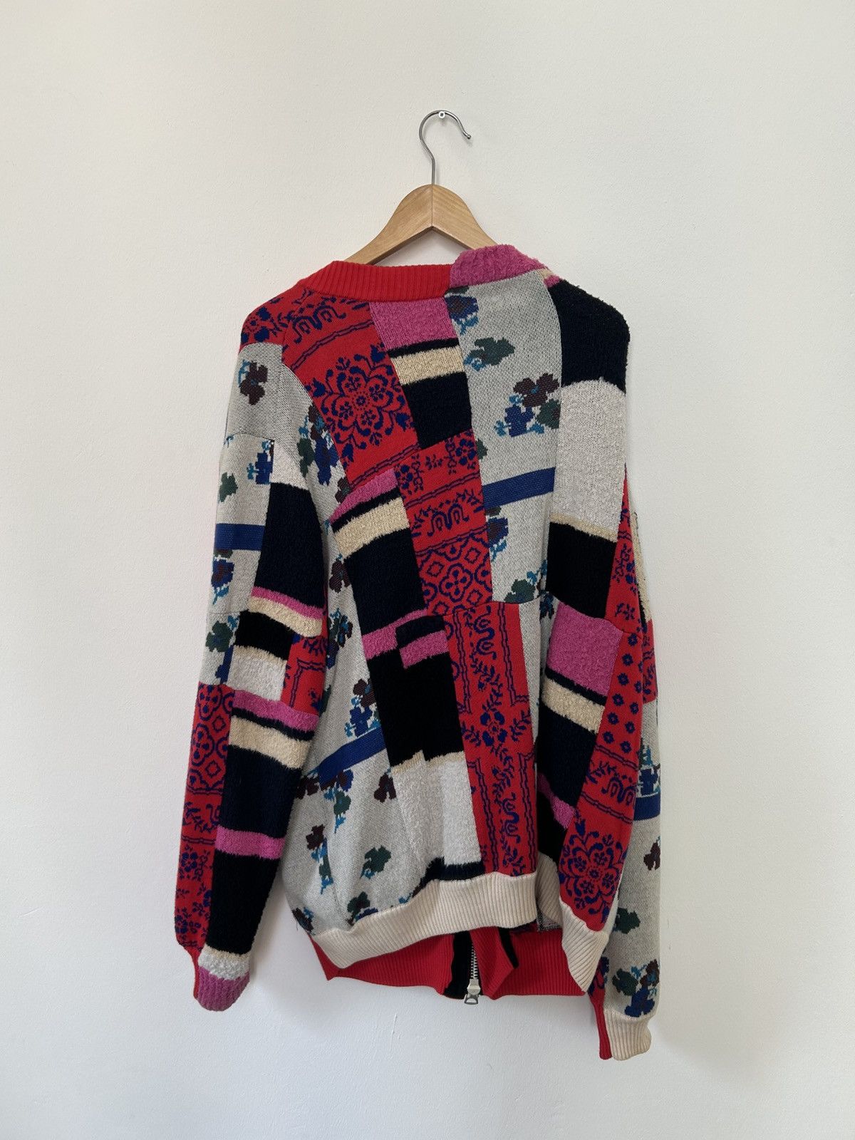Sacai Sacai SS21 Hank Willis Thomas Love Over Rules Wool Cardigan Size US XL / EU 56 / 4 - 4 Thumbnail