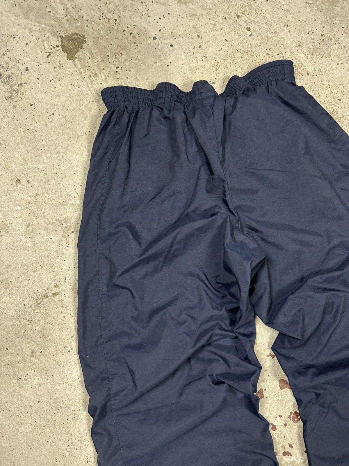 Nike Vintage Y2K Nike Navy Baggy Track Pants Swoosh rare 90s Size US 30 / EU 46 - 11 Thumbnail