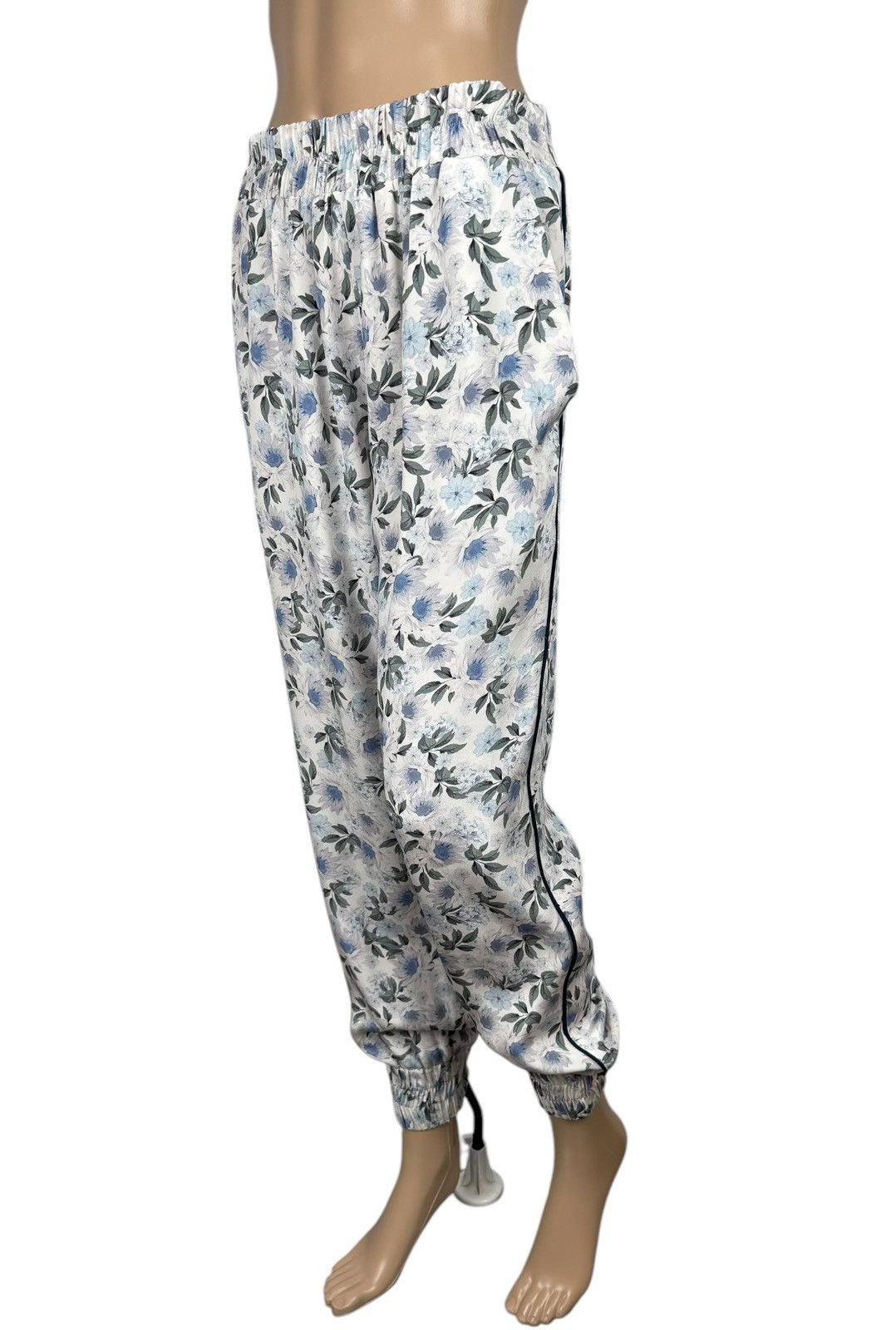 Other Mother Of Pearl Printed Floral Silk Joggers size IT40 US6 Size 27" / US 4 / IT 40 - 1 Thumbnail