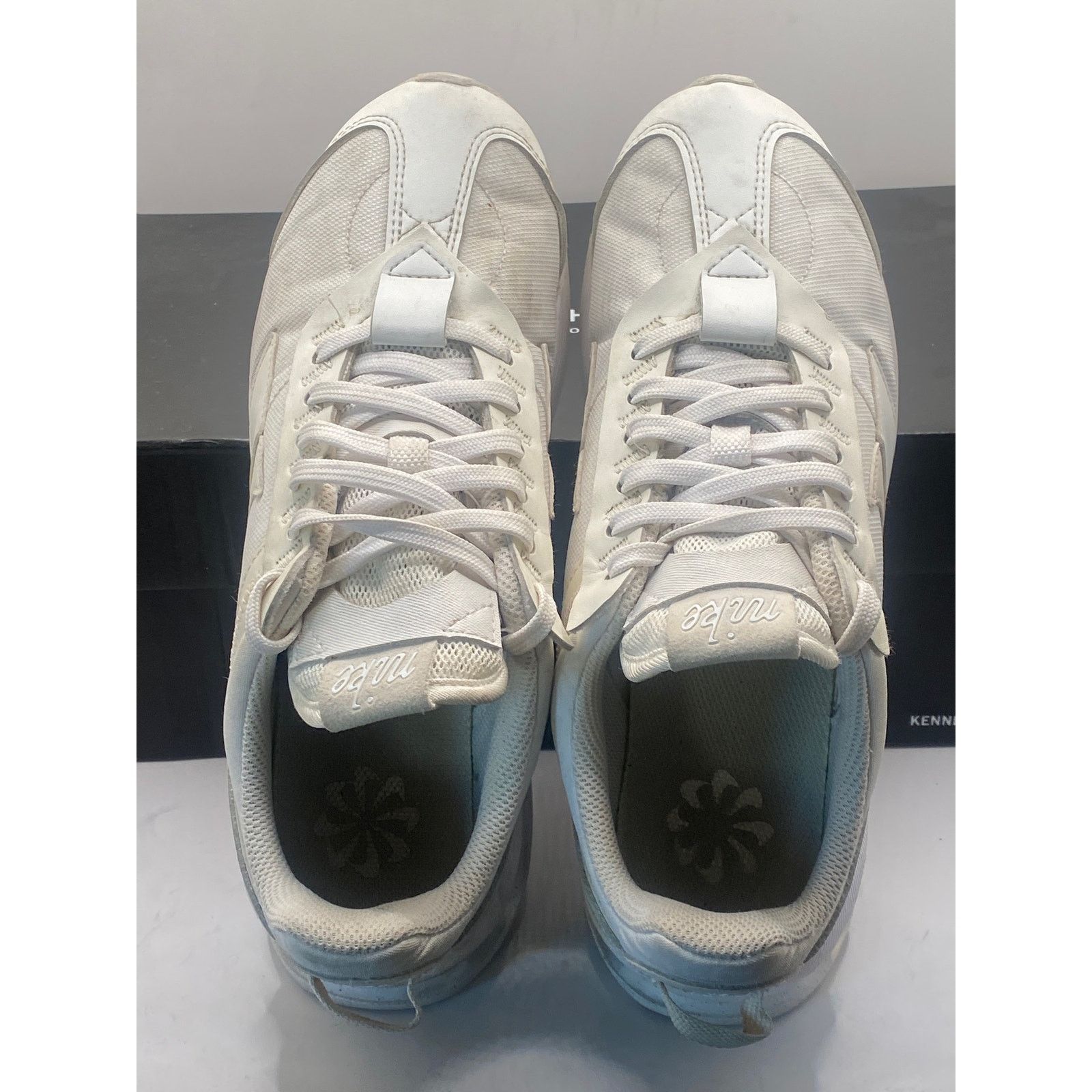 Nike Nike Air Max Pre-Day Phantom-Summit White DM0001 100-US7 Wmn Size US 7 / IT 37 - 4 Thumbnail