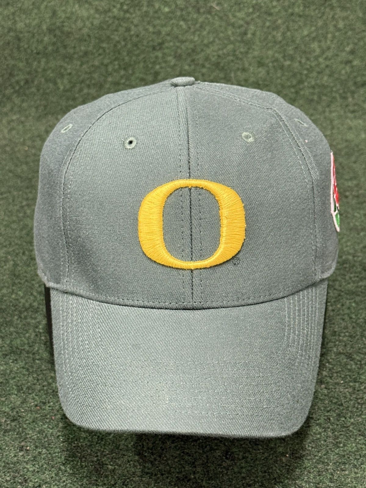Nike Nike Team Oregon Ducks Rose Bowl Swoosh Hat Size ONE SIZE - 1 Thumbnail