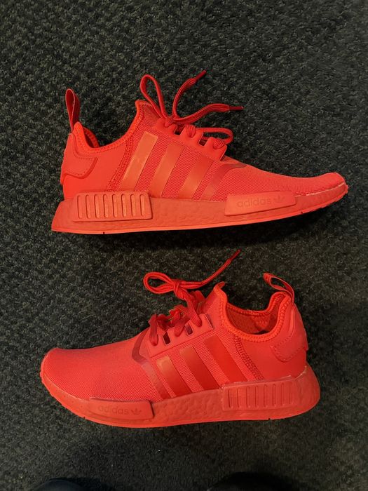 Nmd r1 triple hot sale solar red