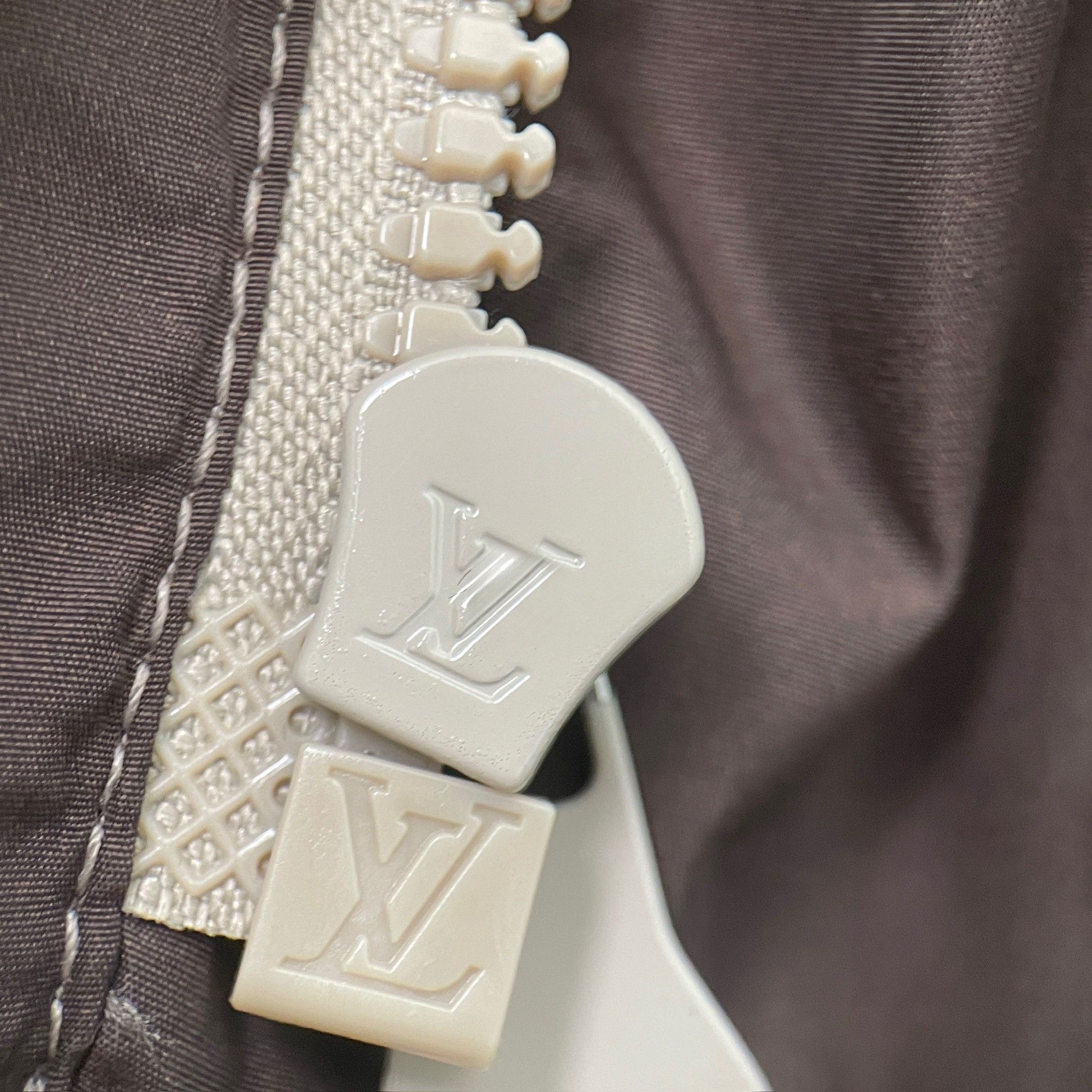 Louis Vuitton Louis Vuitton Monogram Light Nylon Windbreaker Jacket. IT50 Size US L / EU 52-54 / 3 - 11 Thumbnail