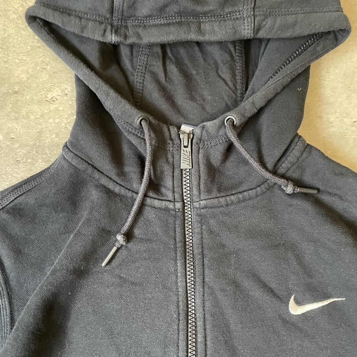 Nike × Vintage Vintage Nike 90s Basic Black Zip-Up Hoodie Size US M / EU 48-50 / 2 - 4 Thumbnail