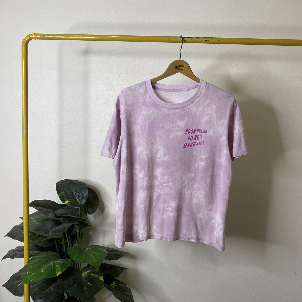Uniqlo Anime Sailor Moon Pretty Guardian Manga Series Tie Dye Tee Size US L / EU 52-54 / 3 - 6 Thumbnail
