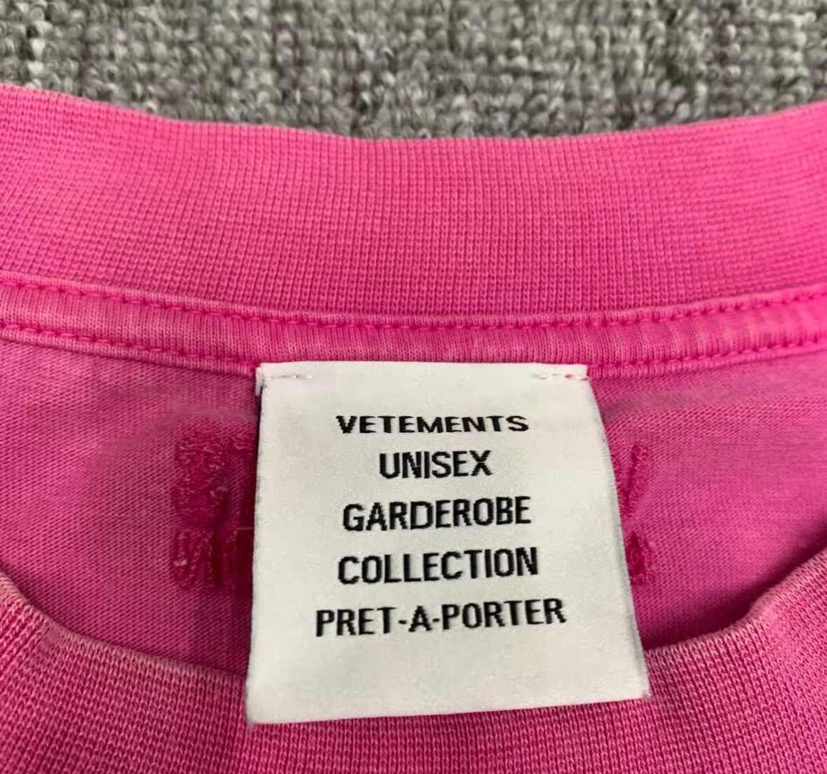 Vetements VETEMENTS short sleeved shirt Size US S / EU 44-46 / 1 - 4 Thumbnail