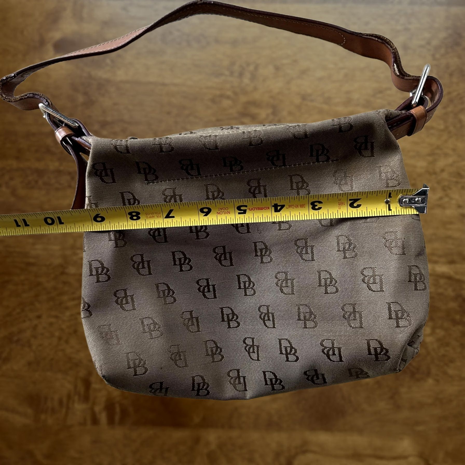 Dooney & Bourke VINTAGE Dooney & Bourke Shoulder Bag Womens Small Brown Monogram Canvas Leather Zip Size ONE SIZE - 1 Thumbnail