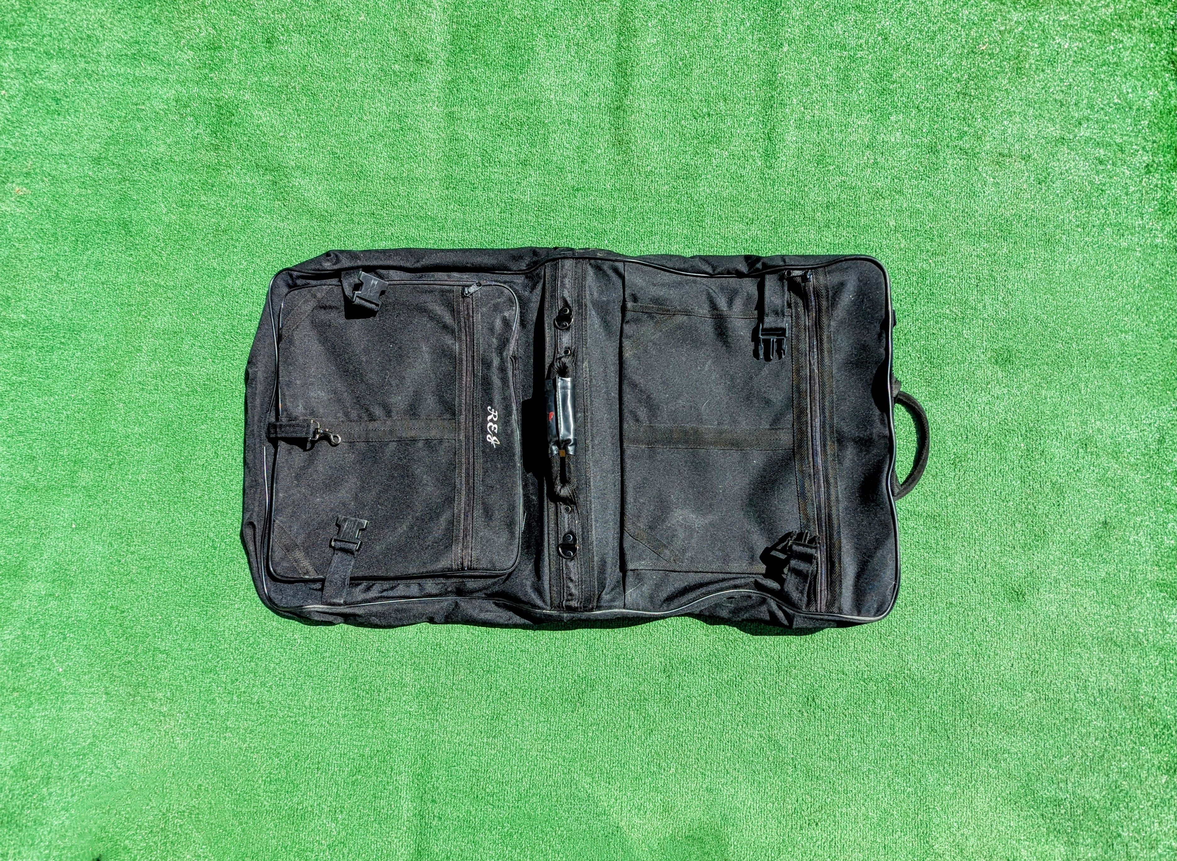 Designer Hanging Expandable Day Duffle Bag Travel Carry Luggage Size ONE SIZE - 4 Thumbnail