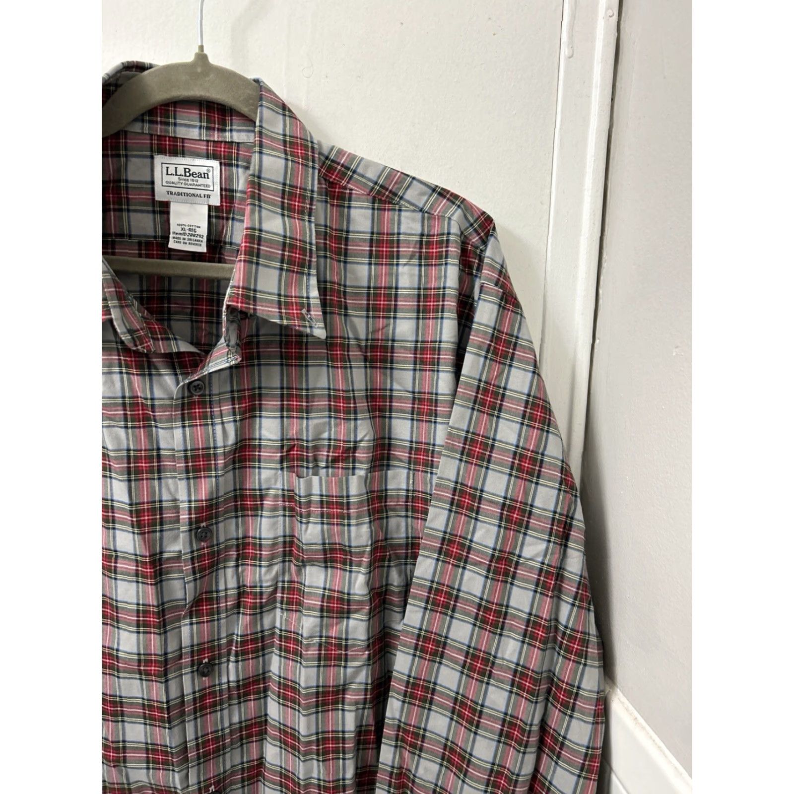 Vintage LL Bean Kennebunk Plaid Sport Shirt Mens XL Gray Red 100% Cotton Long Sleeve Button-Up with Pocket Vintage? No Size US XL / EU 56 / 4 - 4 Thumbnail