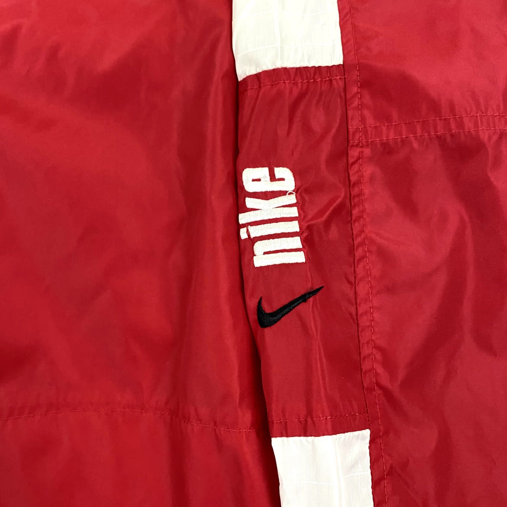Nike VINTAGE Nike Jacket Womens XL Red White Full Zip Windbreaker 90s Track Windbreaker Size XL / US 12-14 / IT 48-50 - 3 Thumbnail