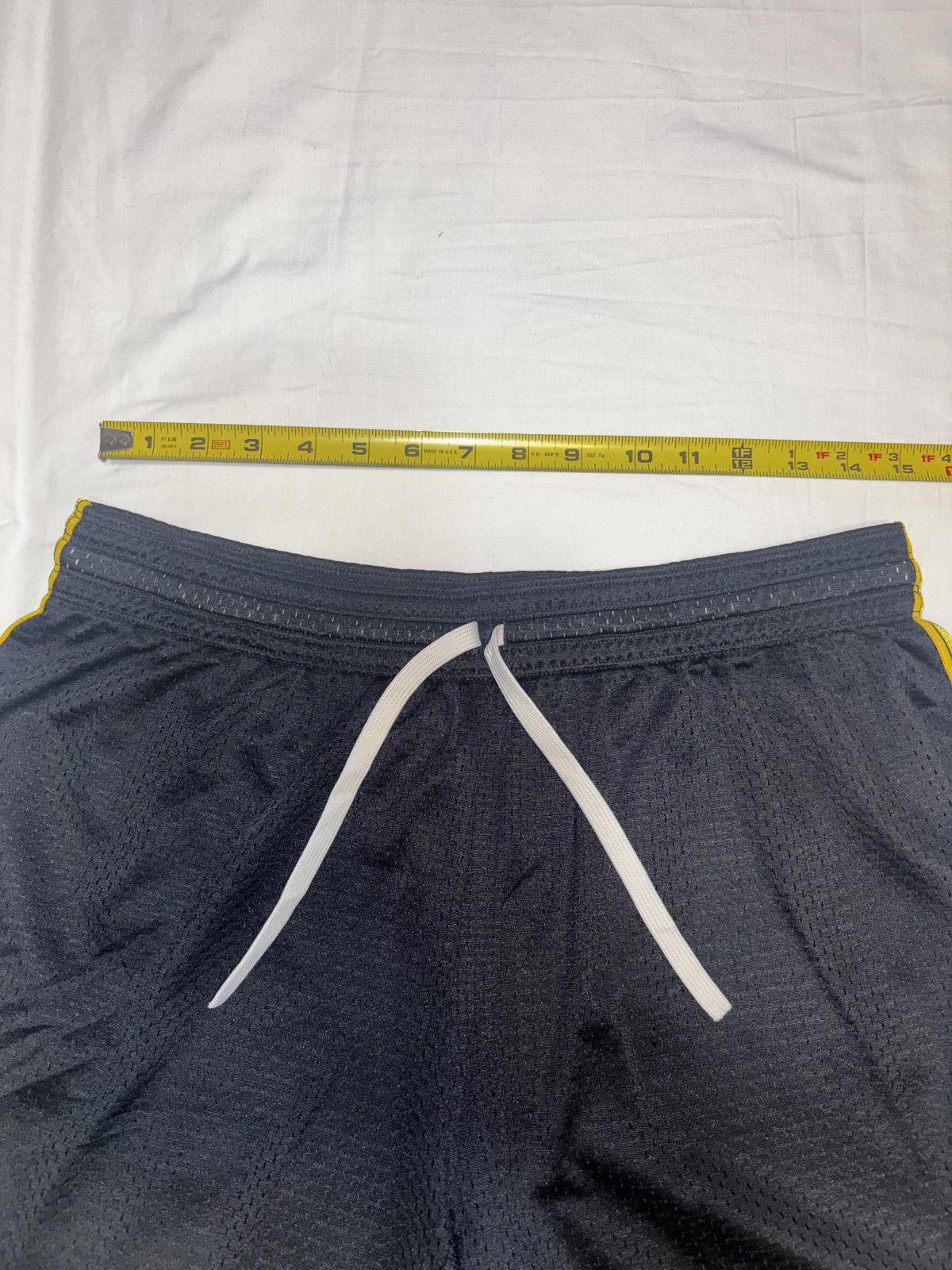Nike Nike Livestrong Black Athletic Shorts Size 32" / US 10 / IT 46 - 11 Thumbnail