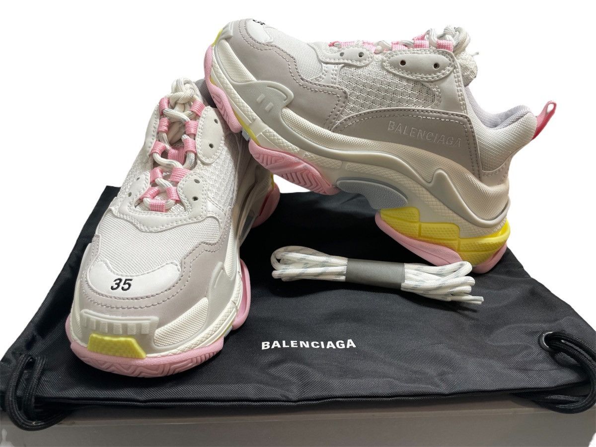 Balenciaga Balenciaga Triple S Sneakers Size US 5 / IT 35 - 2 Thumbnail