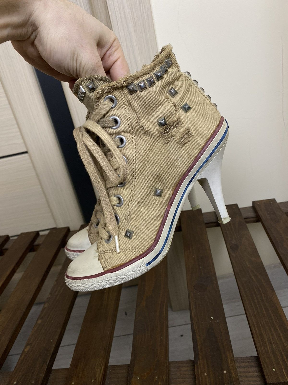 ASH Vintage Ash High studded Heels distressed Sneakers Trainers Size US 6 / IT 36 - 5 Thumbnail