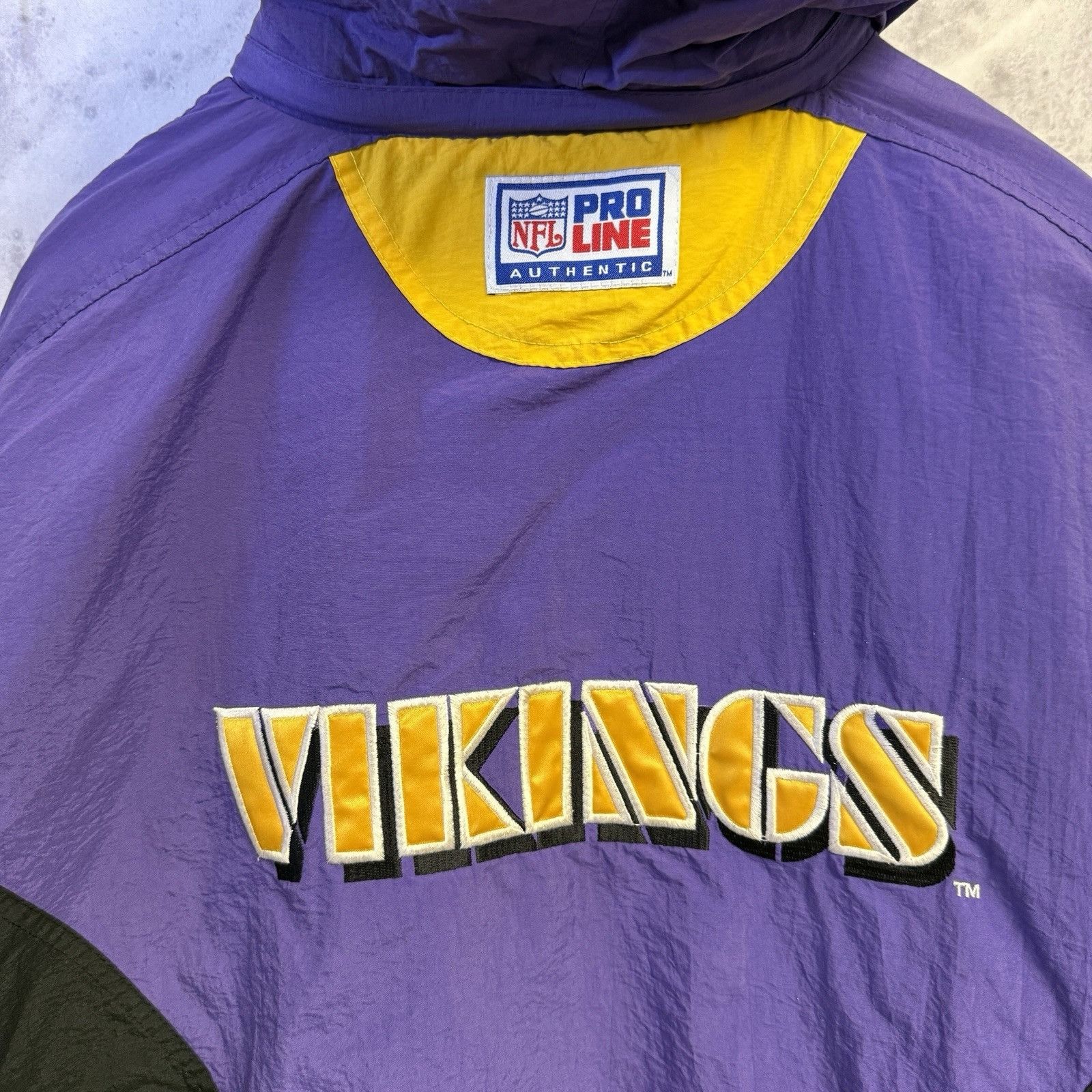 Pro Line Vintage Minnesota Vikings Reebok Proline Puffer Jacket Size US XL / EU 56 / 4 - 12 Thumbnail