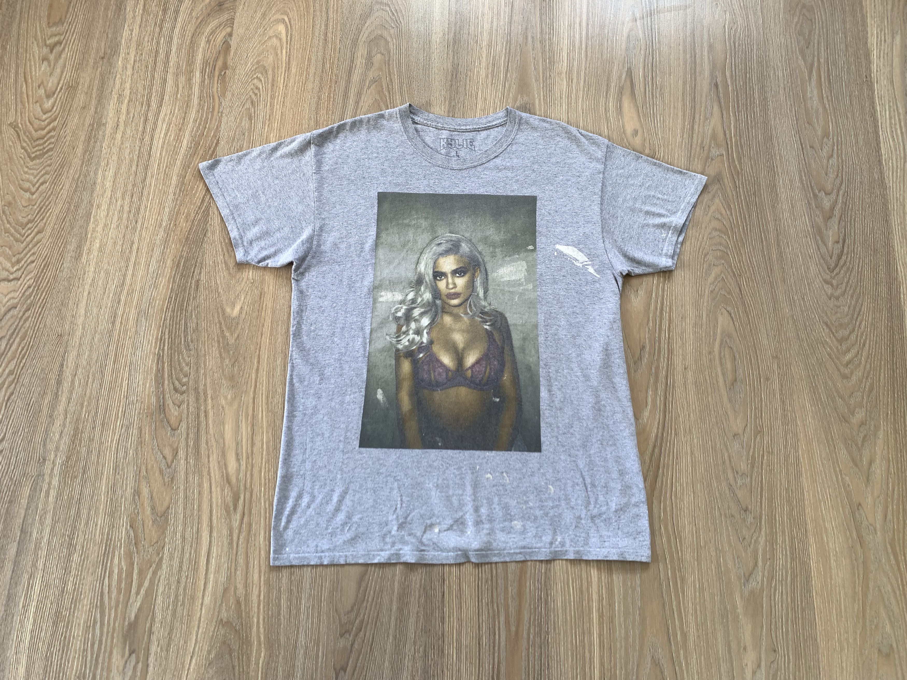 Nike Kylie Jenner Printed Grey Cotton T Shirt Size US L / EU 52-54 / 3 - 1 Thumbnail