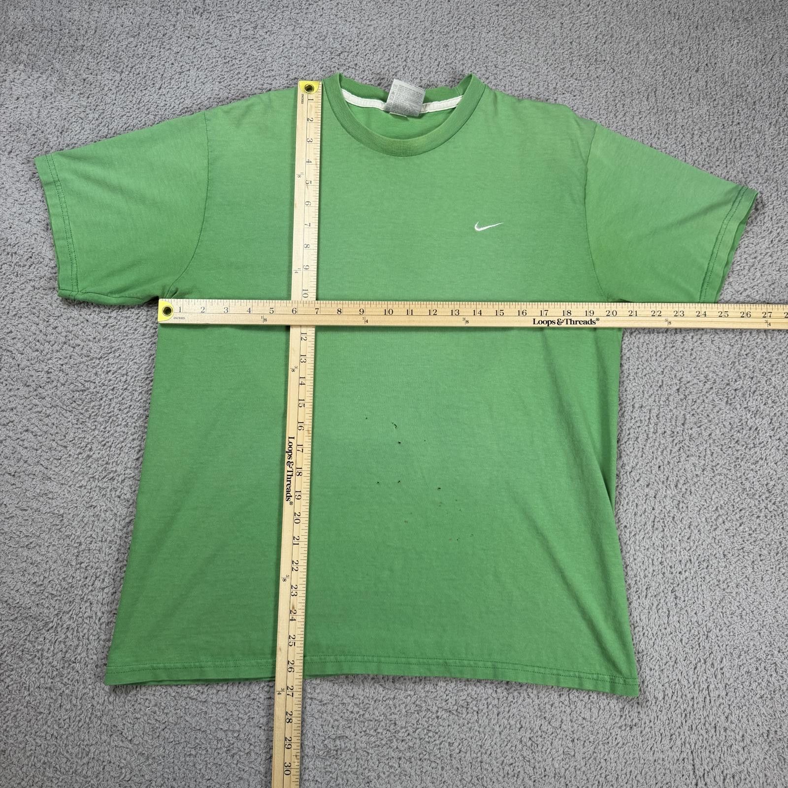 Nike Vintage Y2K Nike Mini Swoosh Green T Shirt Mens L Logo Tee Size US L / EU 52-54 / 3 - 2 Thumbnail