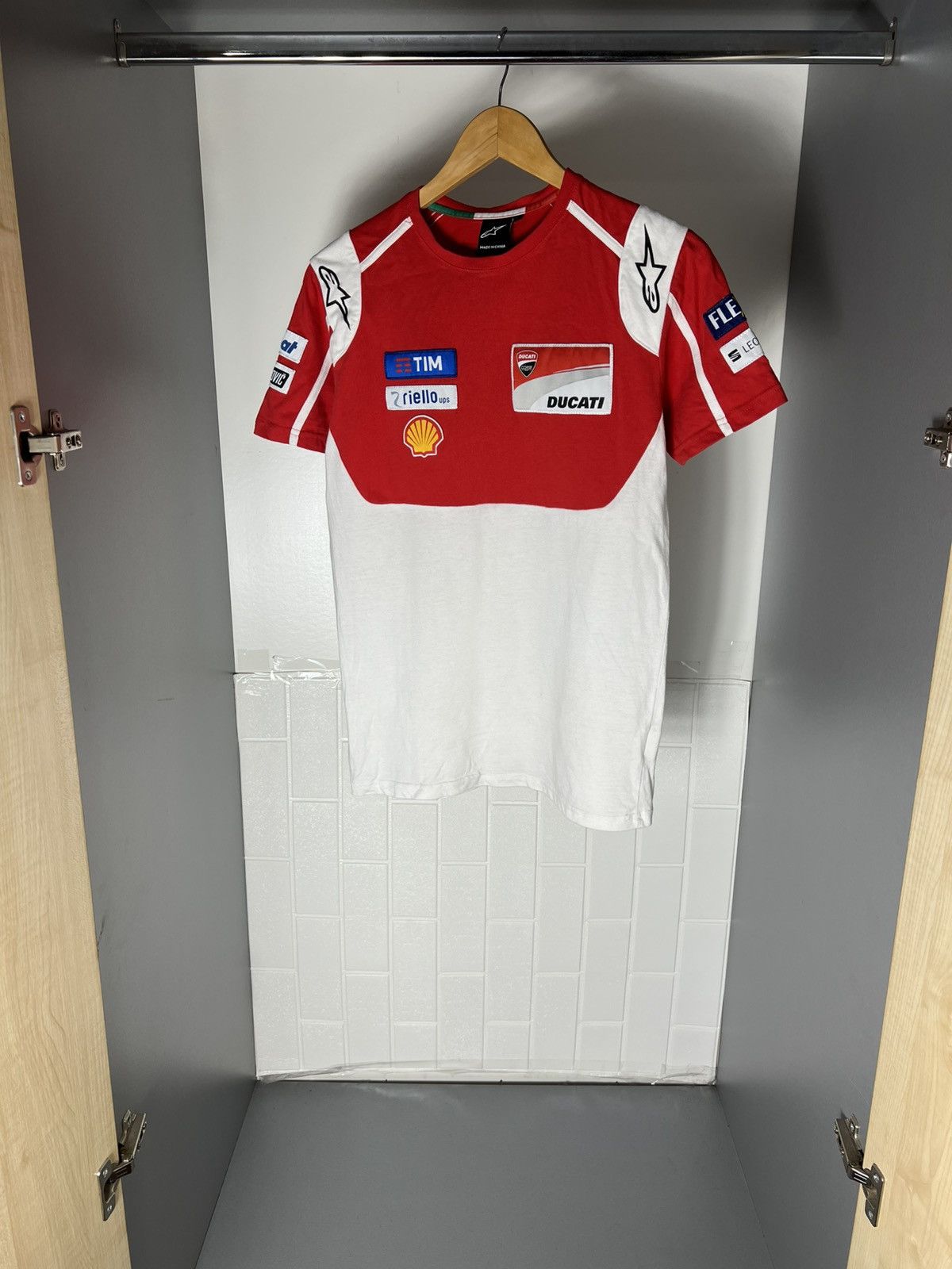 NASCAR VINTAGE ALPINESTARS DUCATI RACING T-SHIRT MOTORCYCLE Y2K 90s Size US M / EU 48-50 / 2 - 7 Thumbnail