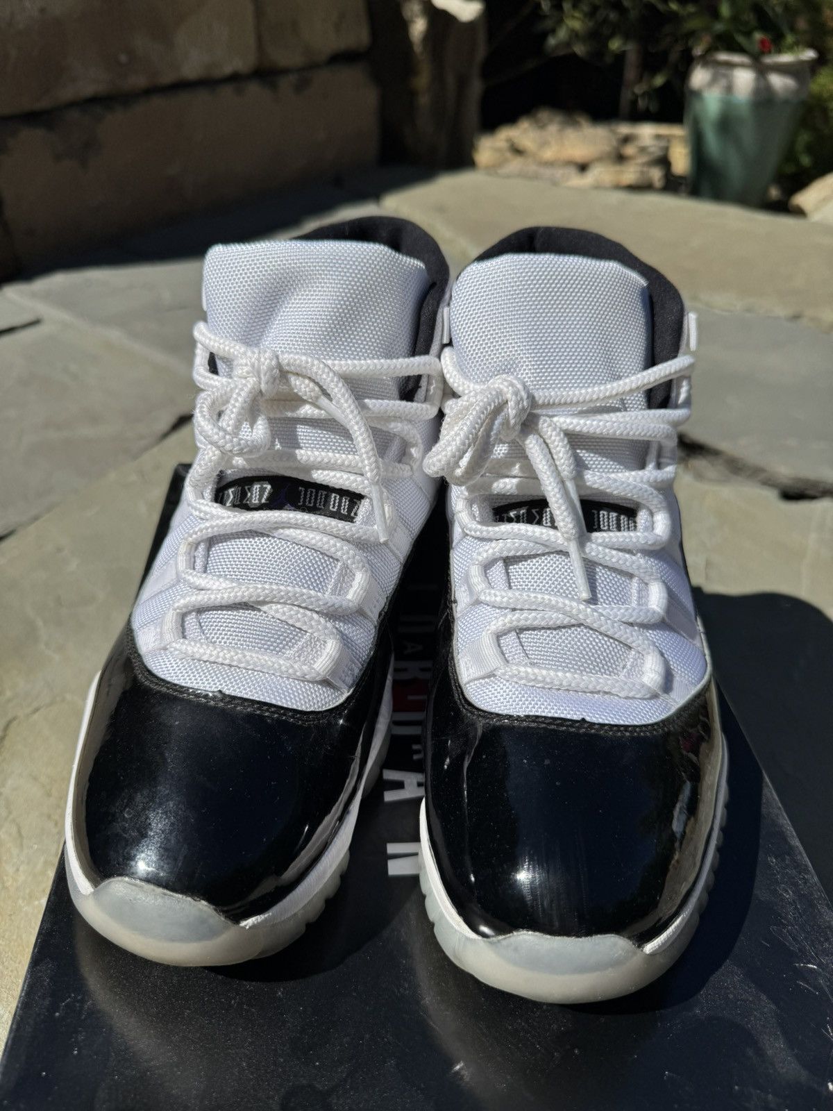 Jordan Brand Jordan 11 Concord 2018 Size US 10.5 / EU 43-44 - 2 Thumbnail