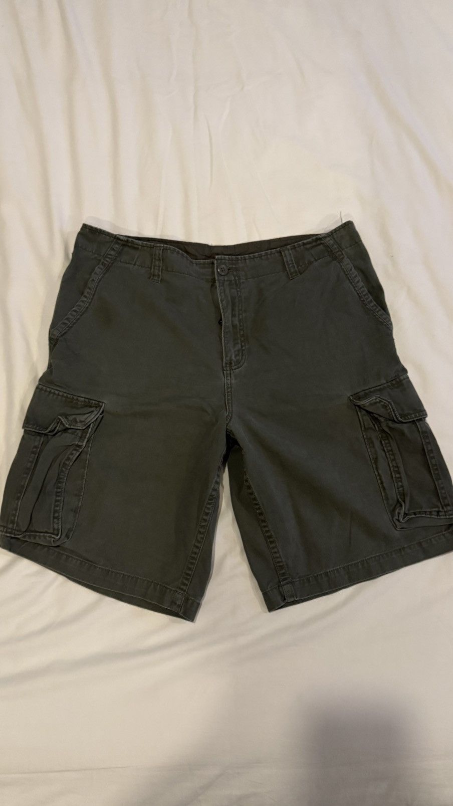 Faded Glory Cargo olive Shorts Size US 36 / EU 52 - 1 Thumbnail