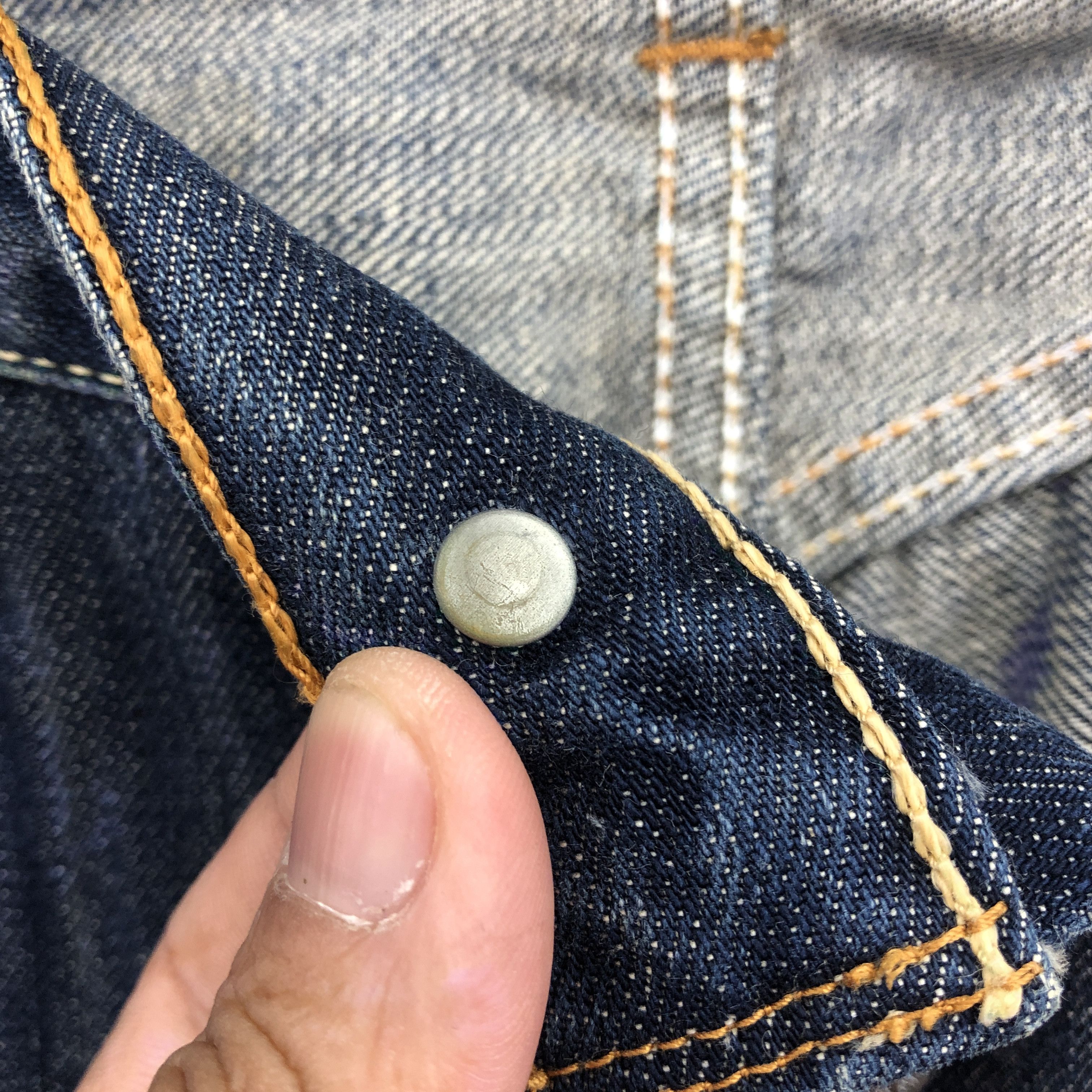 Levi's Vintage Y2K Levis 501 Jeans Levis Faded Fly Button Denim Size US 32 / EU 48 - 7 Thumbnail
