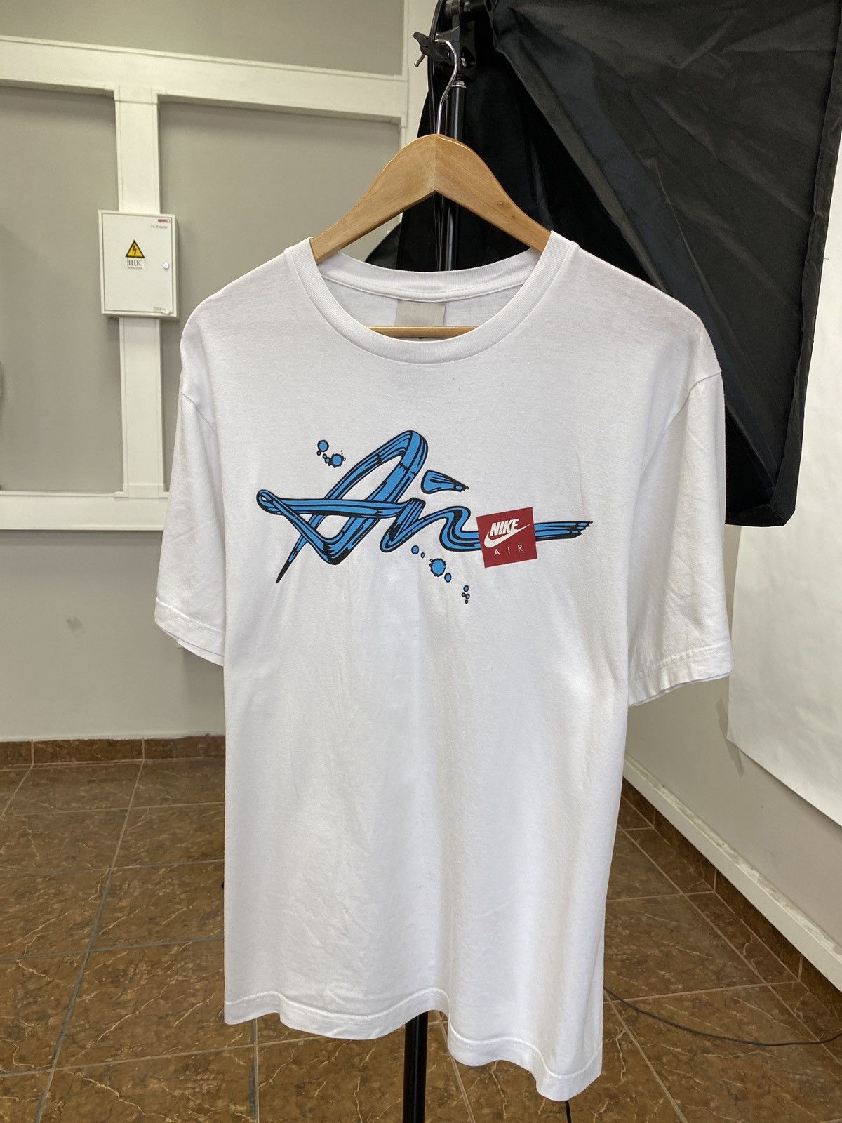 Nike × Vintage 🇺🇸 Vintage 90s Nike Y2K T-Shirt Rare Retro Hype Size US M / EU 48-50 / 2 - 1 Thumbnail