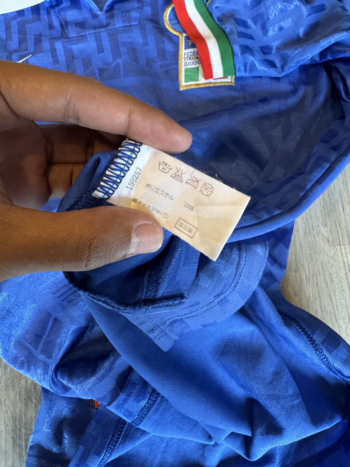 Nike VINTAGE ITALY 1994-1996 HOME JERSEY SHIRT BY NIKE Size US M / EU 48-50 / 2 - 11 Thumbnail